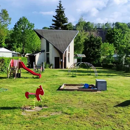 Mobil Avec Terrasse - 3 Pers. - Api-1-52-2025 * Ла-Тур-д'Овернь