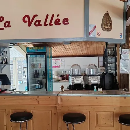 Mobil Avec Terrasse - 3 Pers. - Api-1-52-2025 Кемпинг