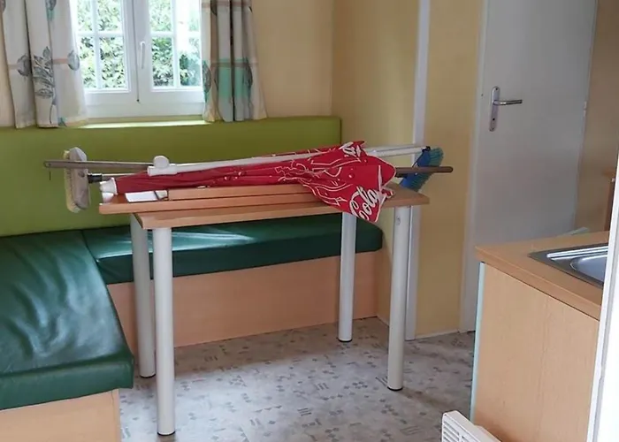 Mobil Avec Terrasse - 3 Pers. - Api-1-52-2025 Кемпинг Ла-Тур-д'Овернь